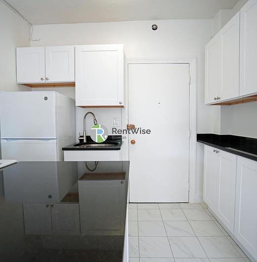 Photo of 1223 Beacon Street