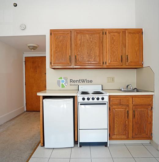 Photo of 1223 Beacon Street