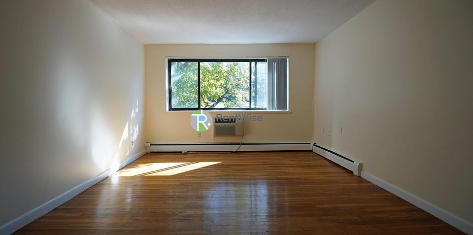 Photo of 122 Dustin Street