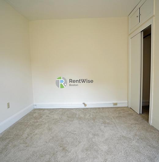 Photo of 1223 Beacon Street