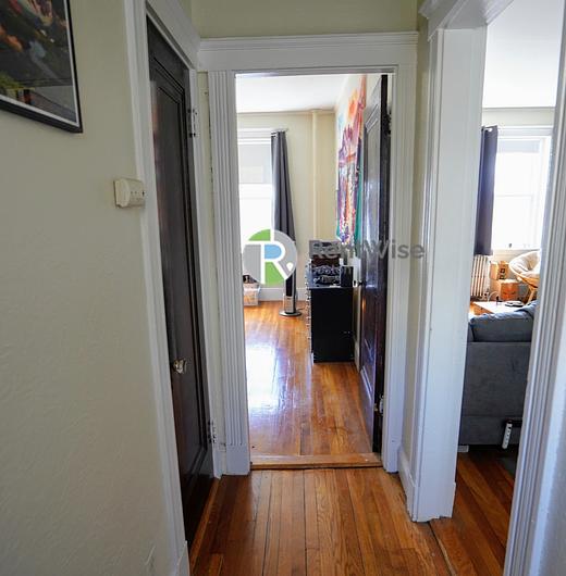 Photo of 1810 Commonwealth Ave