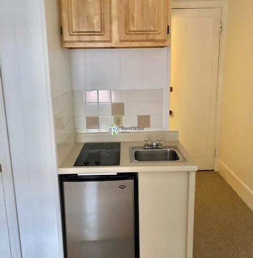 Photo of 272 Newbury St