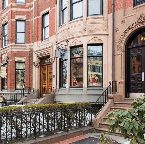 Photo of 270 Newbury Street