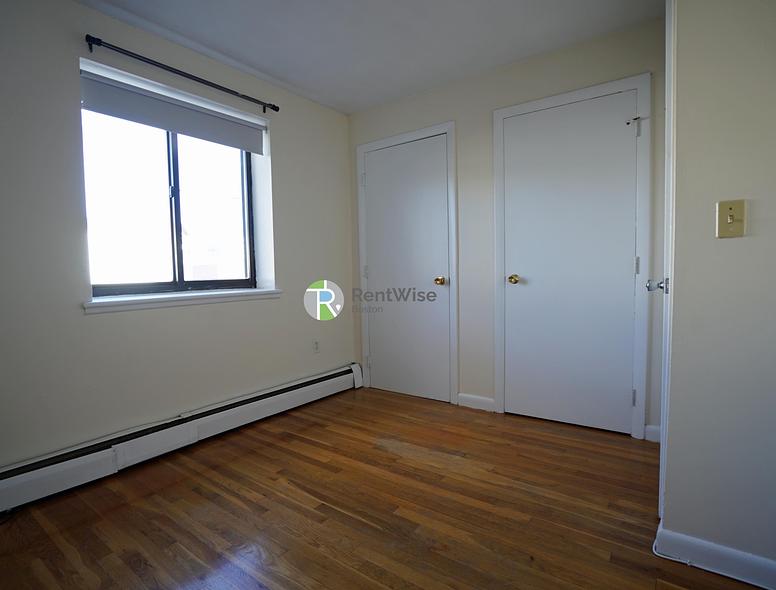 Photo of 122 Dustin Street
