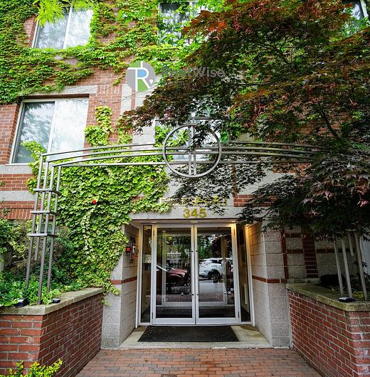 Photo of 345 Franklin Street