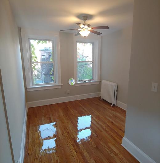 Photo of 70 Joy St