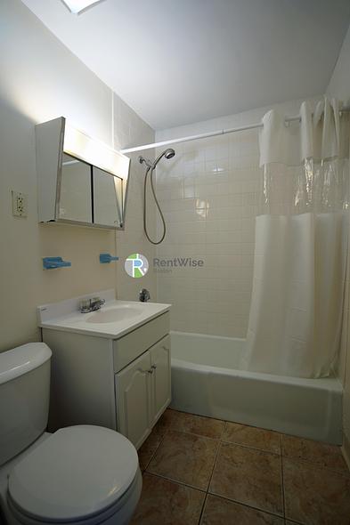 Photo of 122 Dustin Street