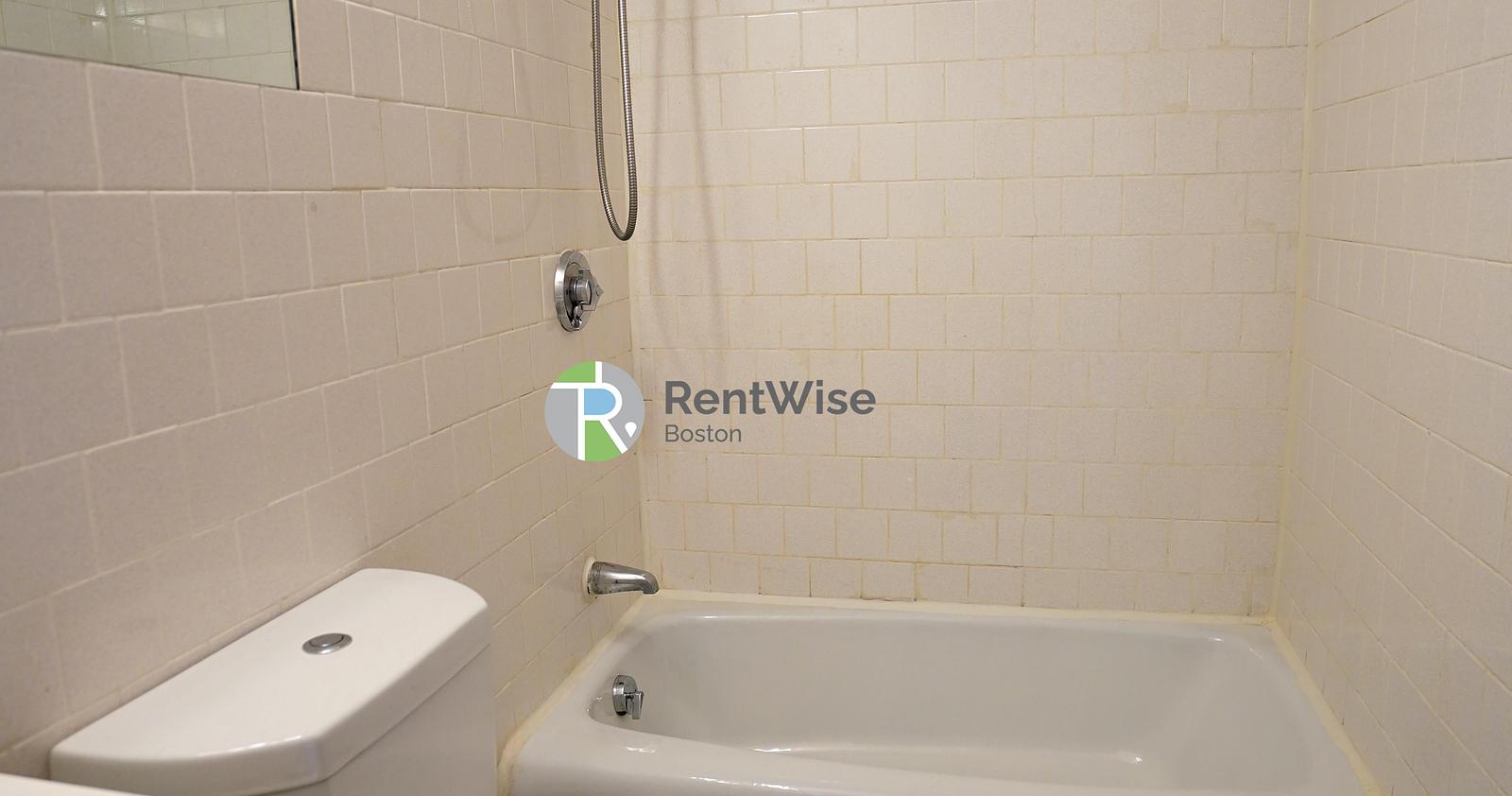 Photo of 1223 Beacon Street