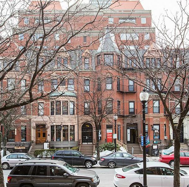 Photo of 270 Newbury Street