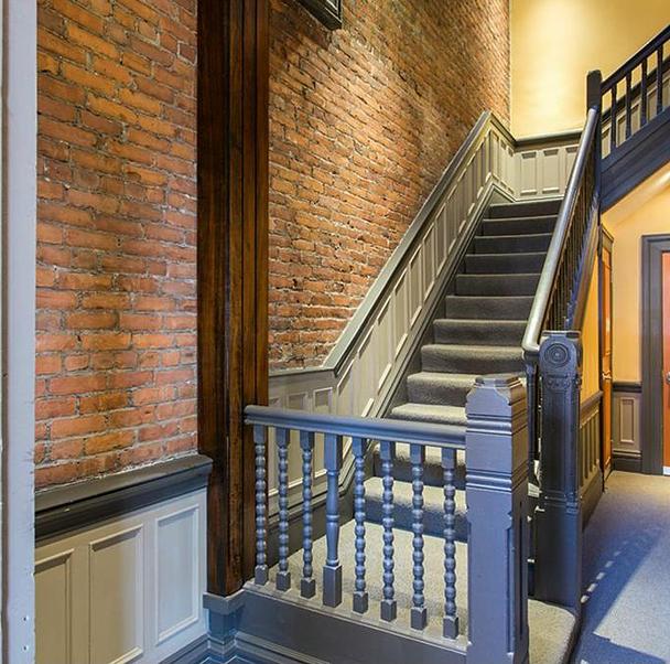 Photo of 270 Newbury Street