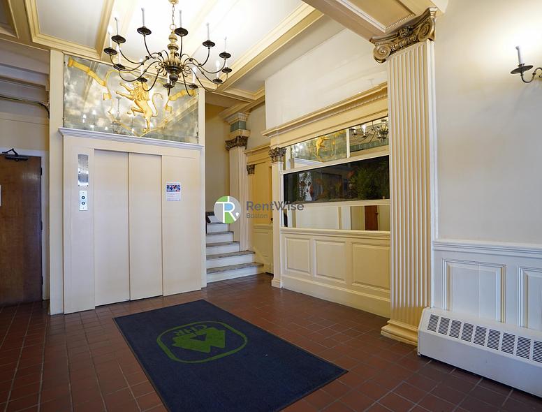 Photo of 1223 Beacon Street