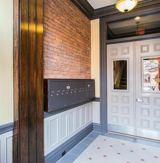 Photo of 270 Newbury Street