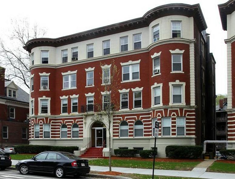 Photo of 1589 Beacon Street