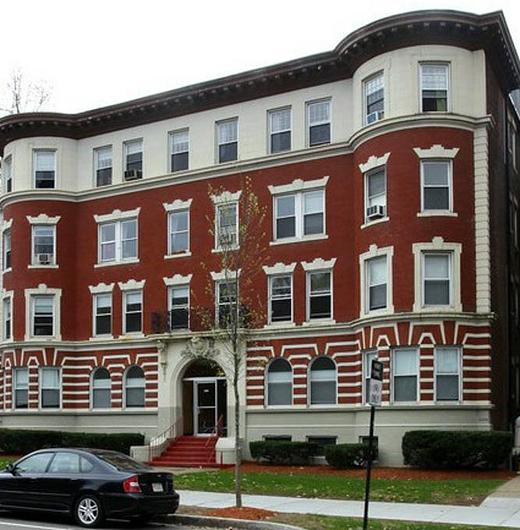 Photo of 1589 Beacon Street