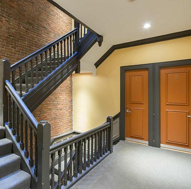 Photo of 270 Newbury Street