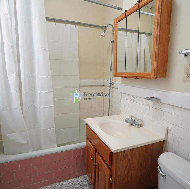 Photo of 224 Kelton St