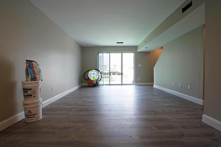 Photo of 140 North Beacon Street