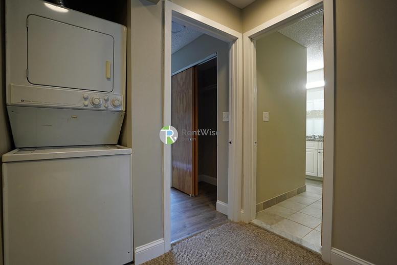 Photo of 140 North Beacon Street