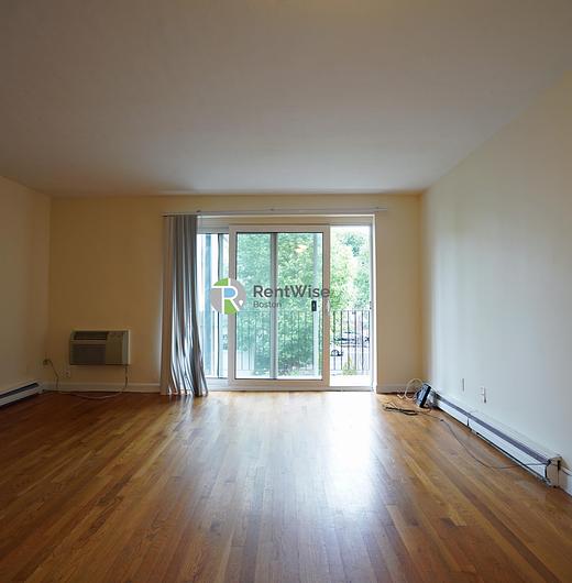 Photo of 1799 Centre Street