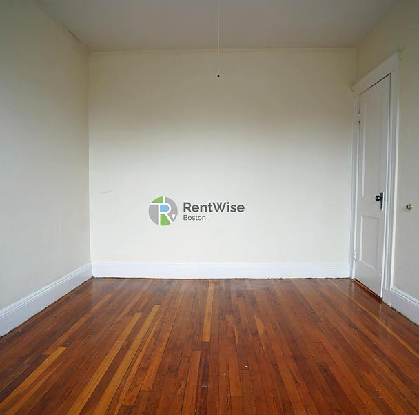 Photo of 135 Washington Street