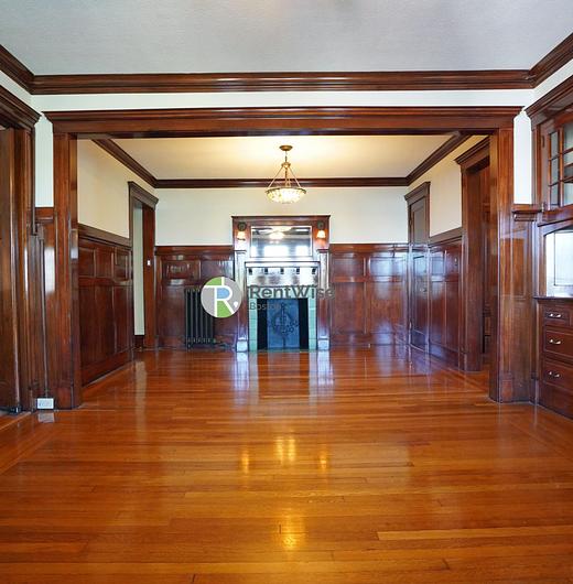 Photo of 452 Park Drive