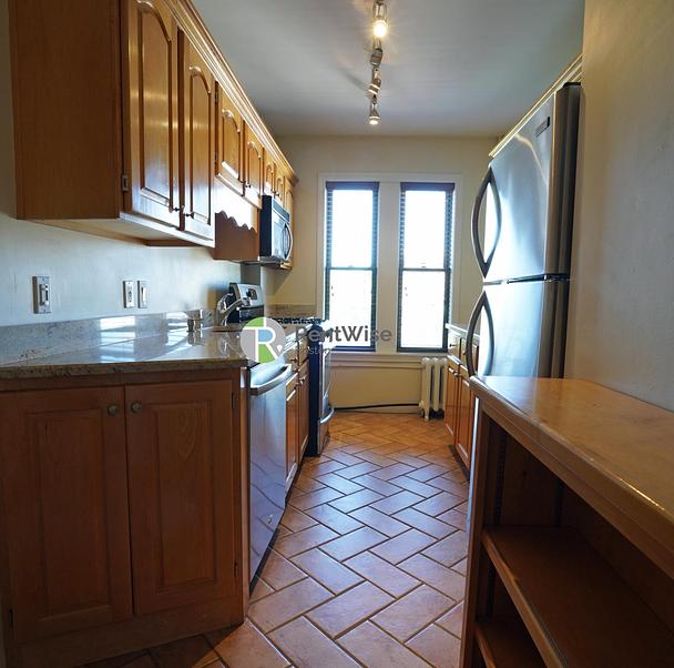 Photo of 452 Park Drive