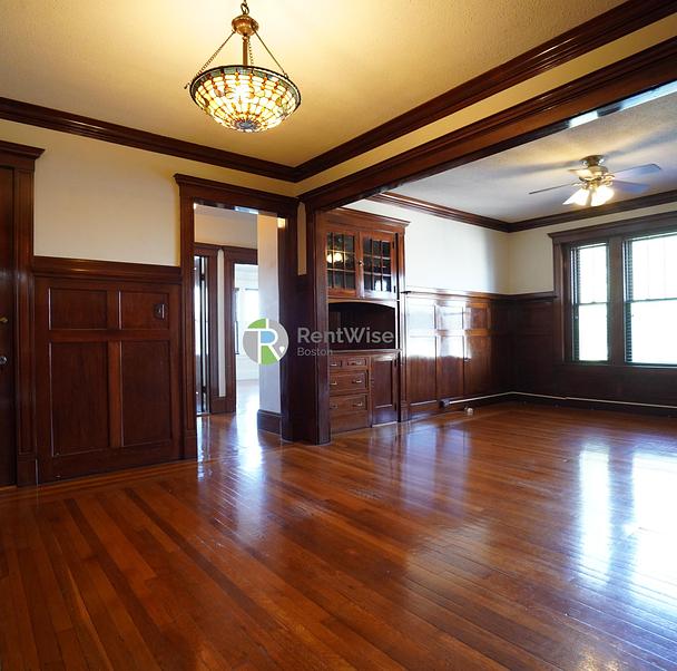 Photo of 452 Park Drive