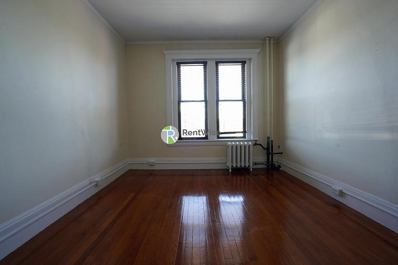 Photo of 452 Park Drive