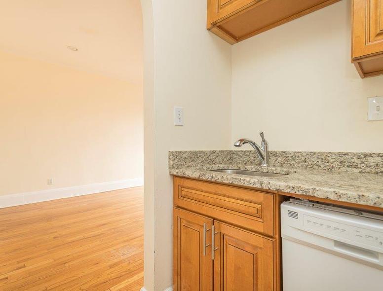 Photo of 123 Highland Ave