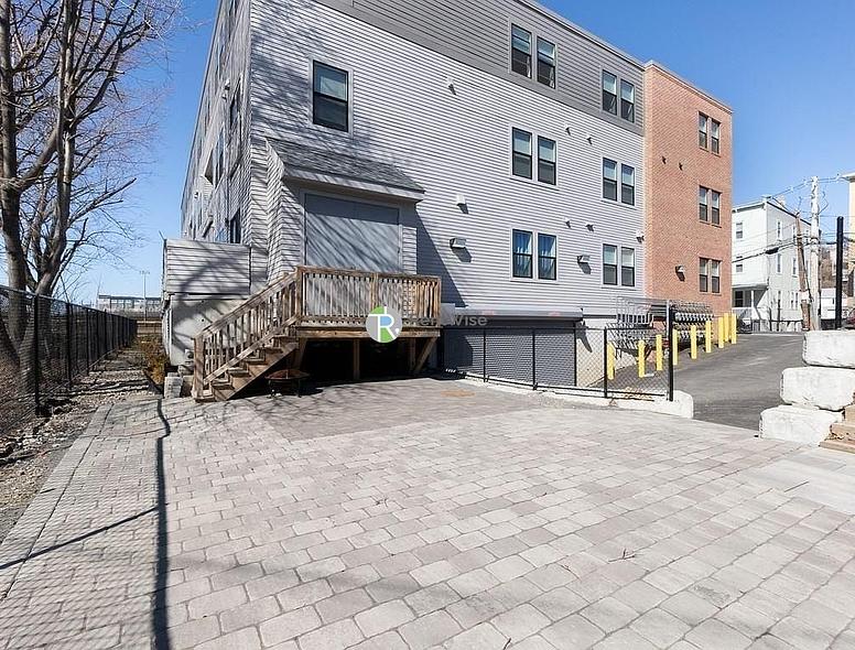 Photo of 16 Boardman Street