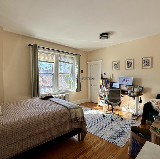 Photo of 399 Washington Street