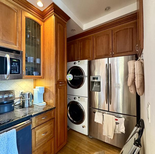 Photo of 399 Washington Street