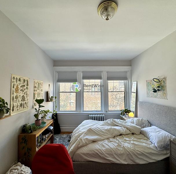 Photo of 399 Washington Street