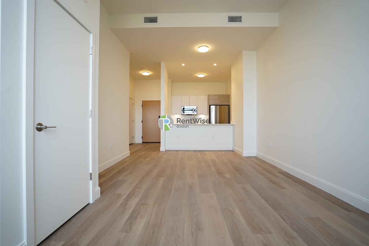 Photo of 1079 Commonwealth Ave (The Atrium)