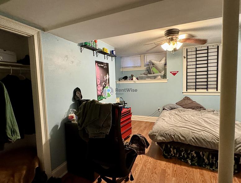 Photo of 731 Parker St