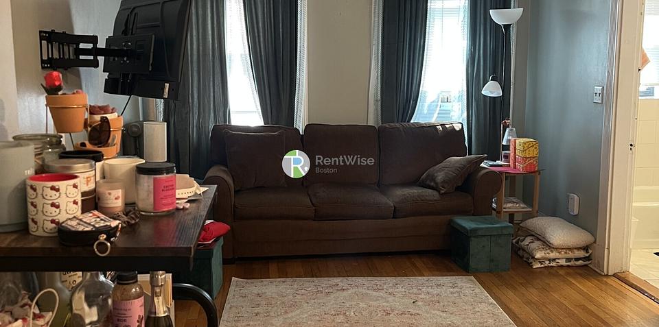 Photo of 1254 Commonwealth Ave