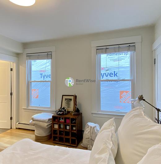 Photo of 319 Columbia St.