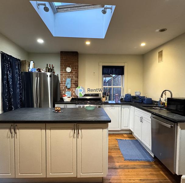 Photo of 151 Highland St