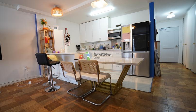 Photo of 6 Whittier Pl