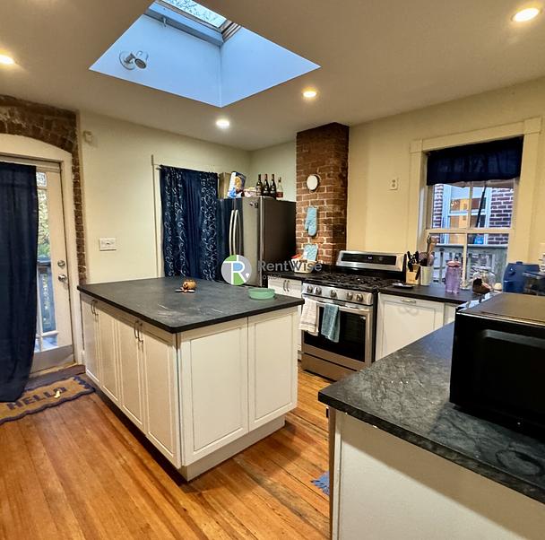 Photo of 151 Highland St