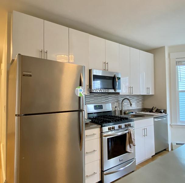 Photo of 319 Columbia St.