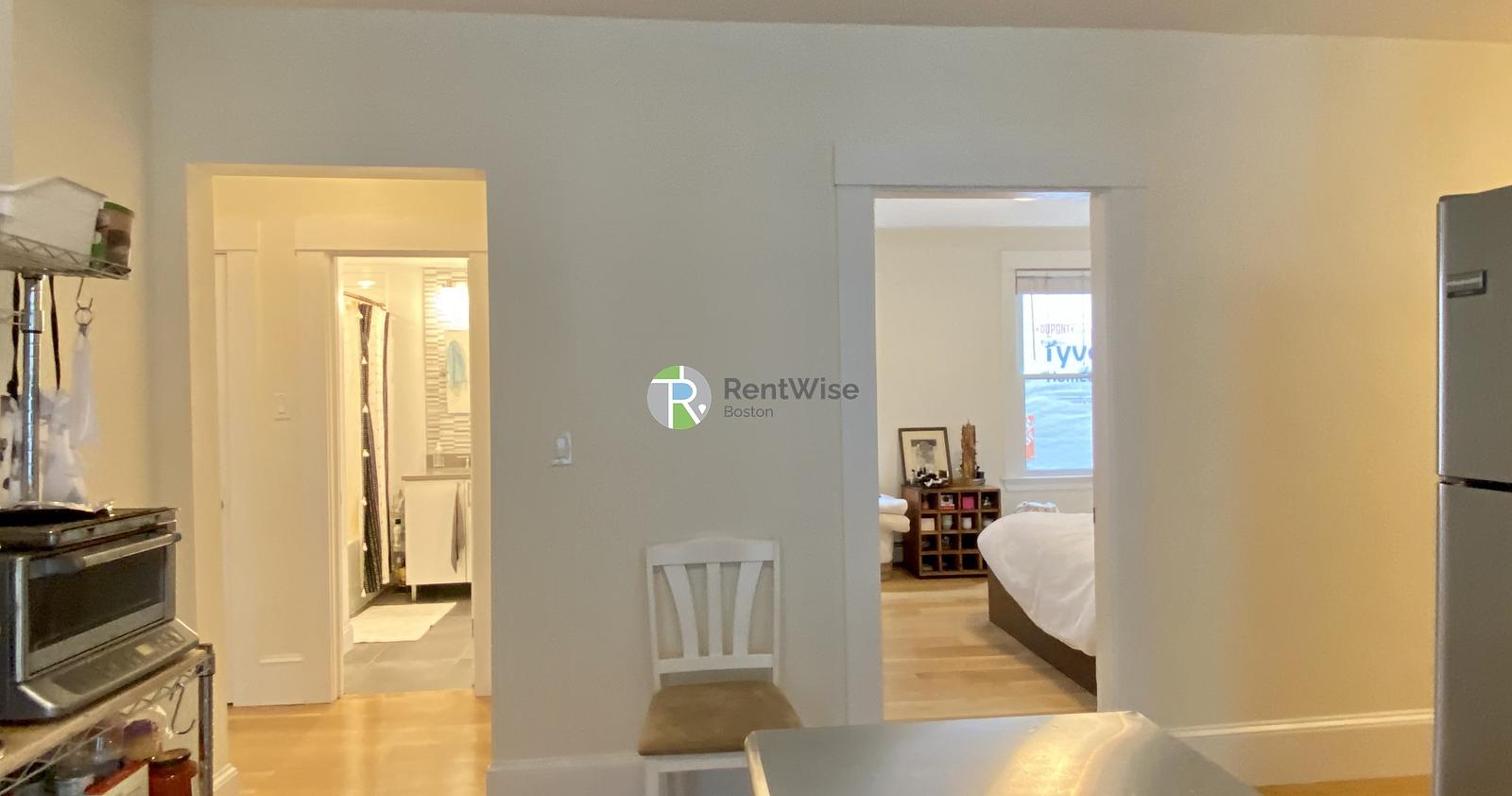 Photo of 319 Columbia St.