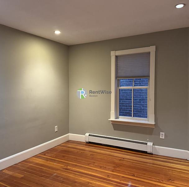 Photo of 151 Highland St