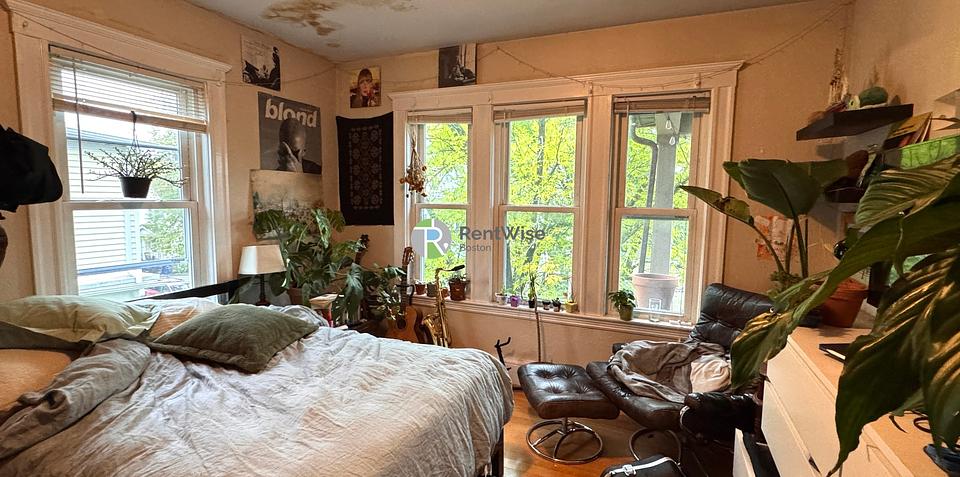 Photo of 41 Whitfield Road