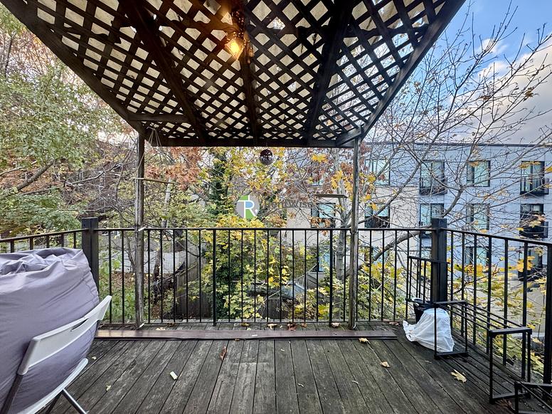 Photo of 8 Sewall St