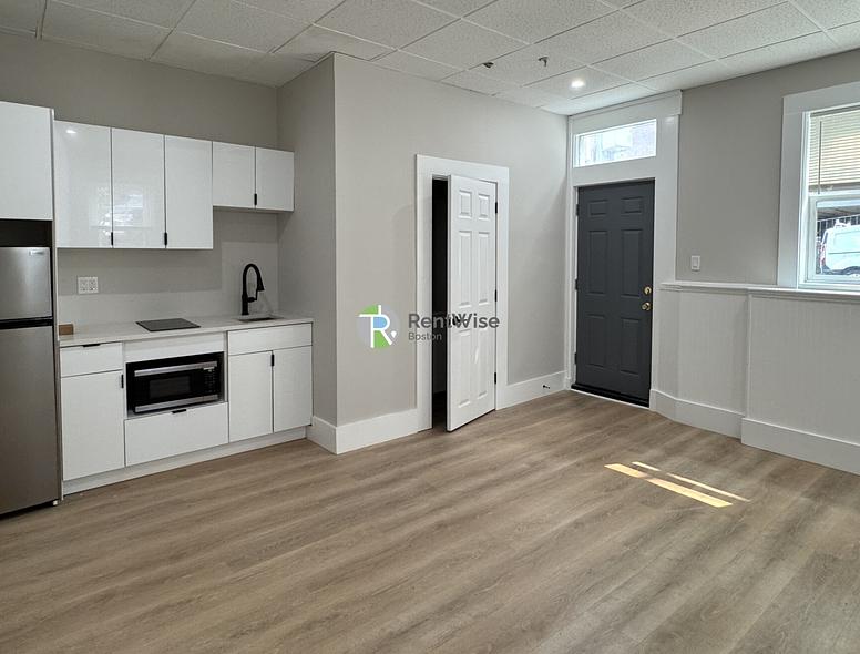 Photo of 142 Dorchester St